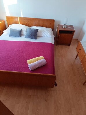 1 chambre, Wi-Fi gratuit, draps fournis