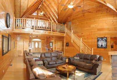 Resort Pool, 7 King Suites, 18-Seat Theater, Arcade Games, Hot Tub, Billiards