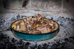 餐饮
