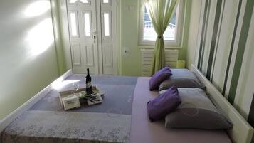 2 slaapkamers, gratis wifi, beddengoed, rolstoeltoegankelijk