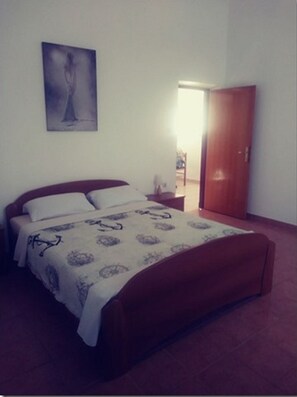 2 bedrooms, free WiFi, bed sheets