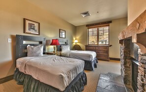 4 Schlafzimmer, Bügeleisen/Bügelbrett, WLAN, Bettwäsche
