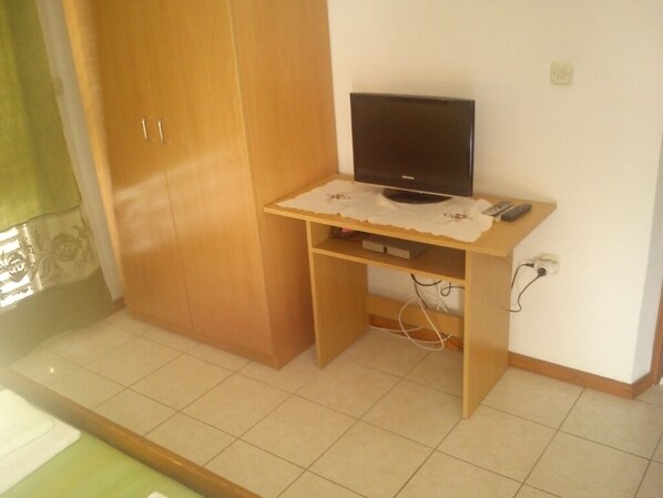 Wifi gratis y ropa de cama