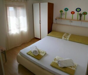 2 chambres, Wi-Fi gratuit, draps fournis
