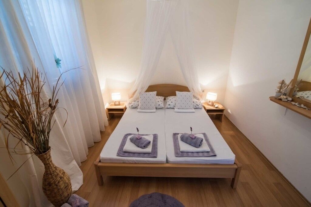 2 chambres, fer et planche à repasser, Wi-Fi gratuit, draps fournis