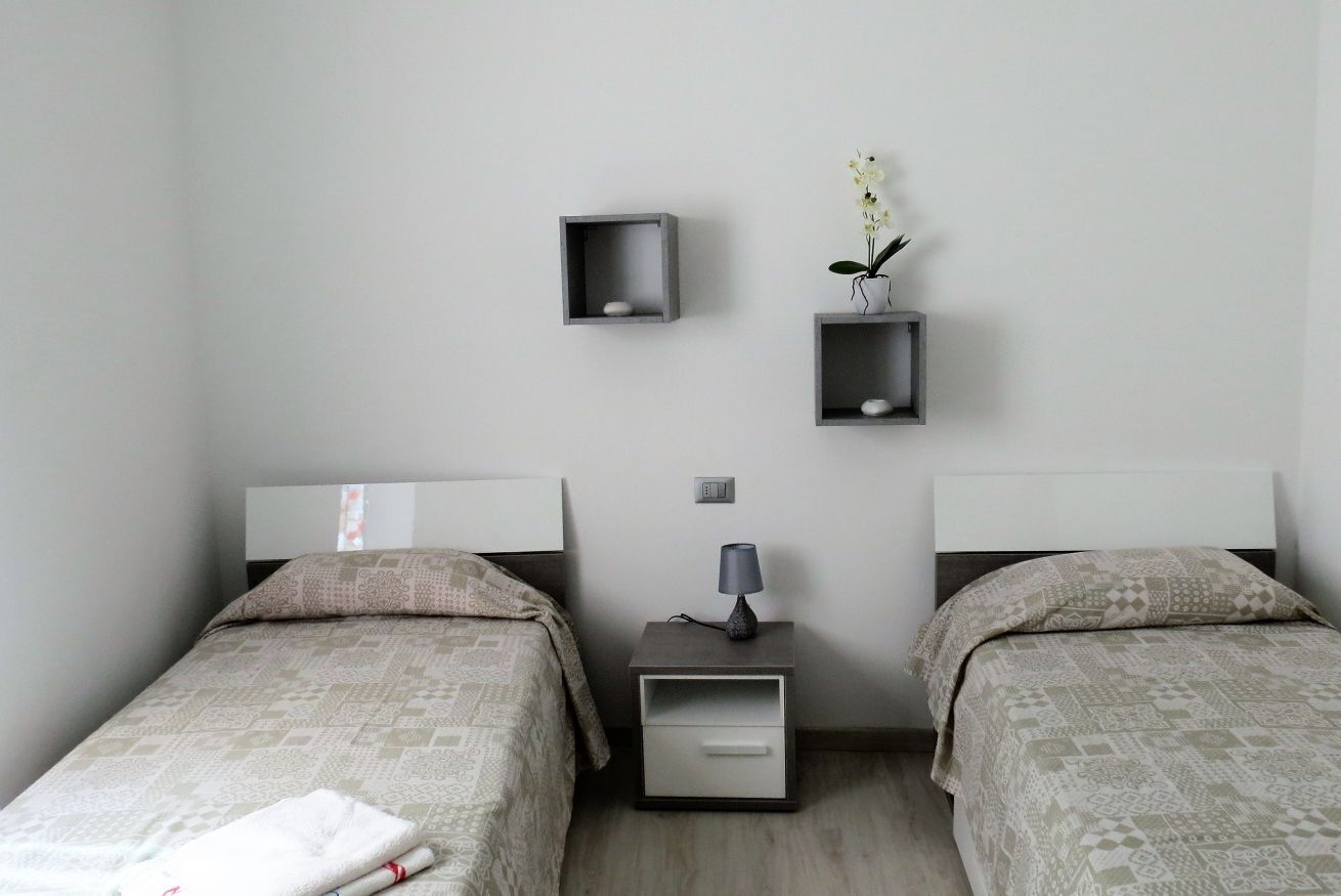 2 多间卧室、熨斗/熨衣板、WiFi、床单