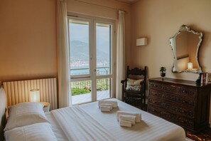 5 Schlafzimmer, Zimmersafe, Bügeleisen/Bügelbrett, kostenloses WLAN