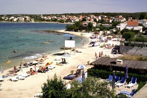 Ubicación cercana a la playa