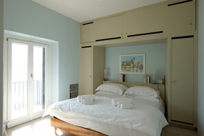 3 camere, una cassaforte in camera, ferro/asse da stiro, Wi-Fi gratuito