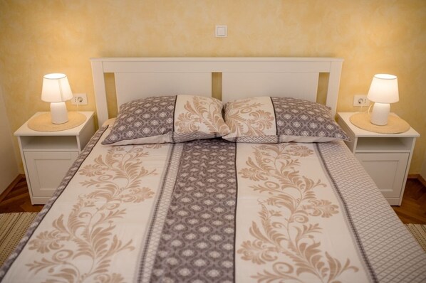 2 bedrooms, free WiFi, bed sheets, wheelchair access
