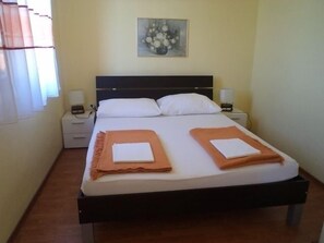 1 bedroom, free WiFi, bed sheets, wheelchair access