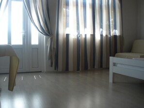 Interior - Holiday Home in Vodice with Terrace, Air condition, WIFI (4449-1) (Vodice)