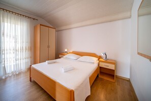 2 bedrooms, free WiFi, bed sheets