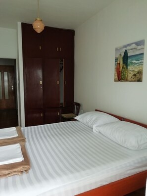 1 bedroom, iron/ironing board, free WiFi, bed sheets