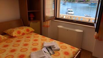 2 habitaciones, wifi gratis y ropa de cama