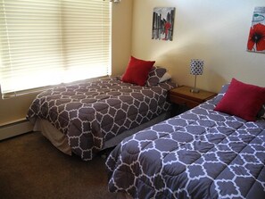 Unclassified image, 5 of 20, button