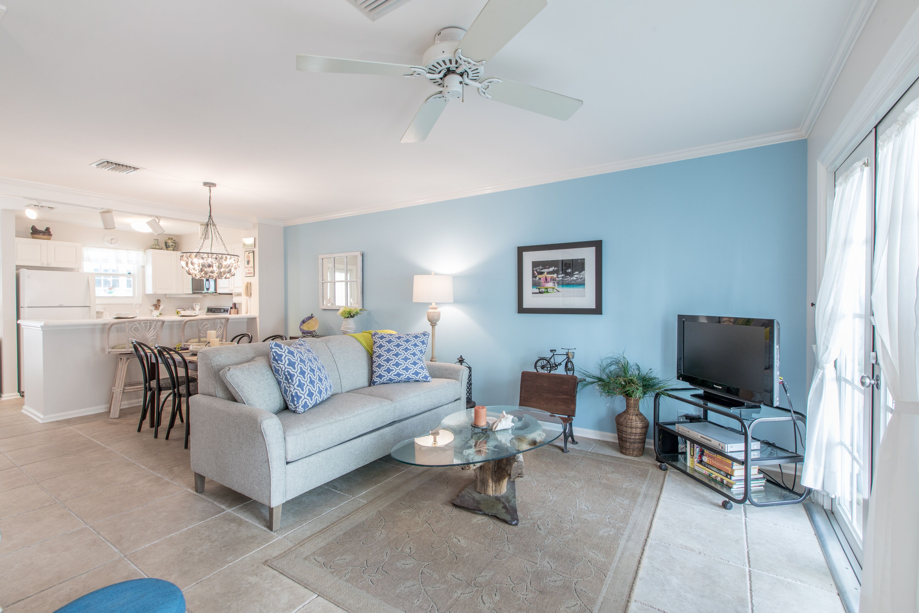 Fernseher, Stereoanlage