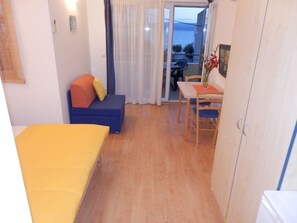 Interior - Studio apartment in Duće with Seaview, Balcony, Air condition, WIFI (4173-6) (Duce)