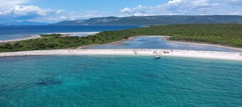 Holiday Home in Miholaščica with Terrace, Air condition, WIFI (66-1)