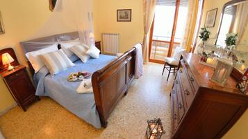 2 camere, ferro/asse da stiro, Wi-Fi gratuito