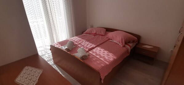 2 bedrooms, free WiFi, bed sheets