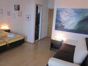 1 bedroom, iron/ironing board, free WiFi, bed sheets