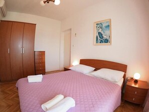 1 makuuhuone, ilmainen Wi-Fi, vuodevaatteet