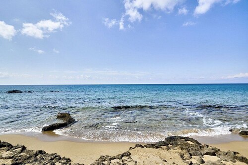 Appartamento Apollonia B: A pleasant and spacious one-story apartment that is part of a villa situated at a short distance from the beach, with Free WI-FI.