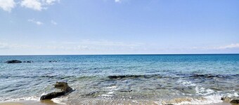 Appartamento Apollonia B: A pleasant and spacious one-story apartment that is part of a villa situated at a short distance from the beach, with Free WI-FI.