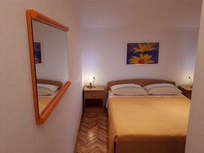 1 bedroom, free WiFi, bed sheets