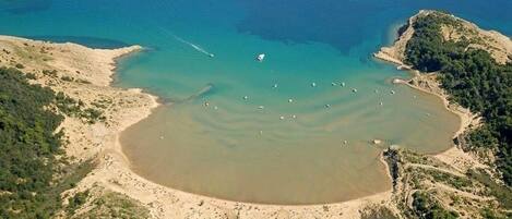 Playa en los alrededores