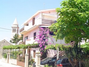 Exterior - Apartment in Pakoštane with Terrace, WIFI (3539-4) (Pakoštane)