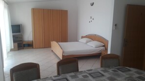2 bedrooms, free WiFi, bed sheets - Apartment in Duće with Seaview, Terrace, Air condition, WIFI (900-2) (Duce)