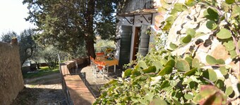 Country House / Farm House in San Gennaro with 2 bedrooms sleeps 4