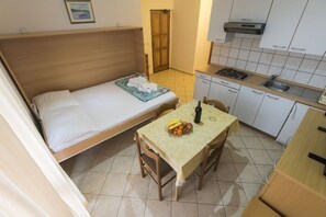 1 chambre, Wi-Fi gratuit, draps fournis