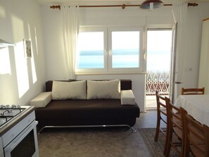 TV - Apartment in Duće with Seaview, Balcony, Air condition, WIFI (237-1) (Duce)