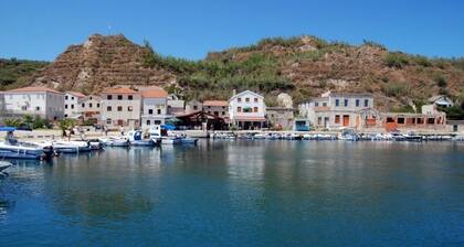 Apartment in Susak with Air condition, WIFI (3865-6)