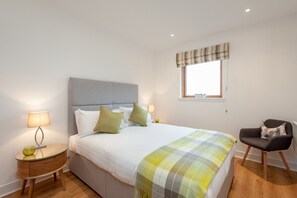 1 bedroom, iron/ironing board, WiFi, bed sheets - Argyle Street - Apartment 1 (Glasgow)