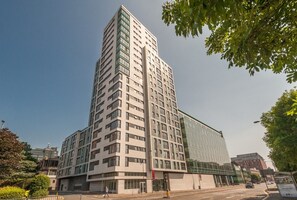 Exterior - Argyle Street - Apartment 1 (Glasgow)
