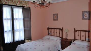 5 bedrooms, bed sheets