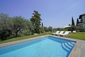 Pool - Tenuta la Pineta (Salò)