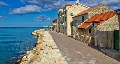 Ferienwohnung in Bibinje mit Terrasse, Klimaanlage, W-LAN, Waschmaschine (877-2)