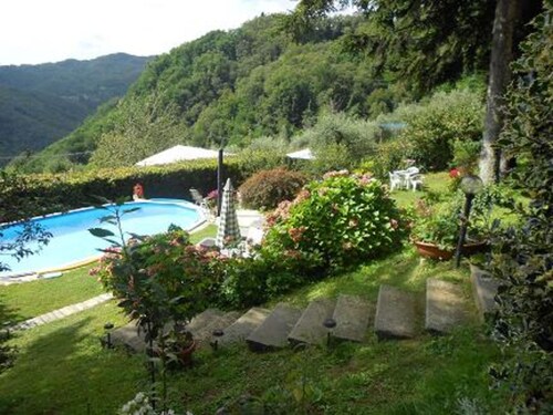 Country House / Farm House in Celle with 1 bedrooms sleeps 4