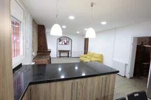 Interior - Villa Romera Rural Cottage for 25 people (Cardedeu)