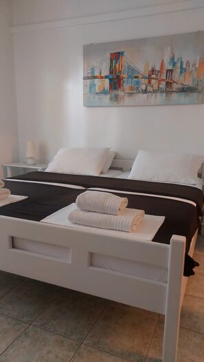 1 bedroom, free WiFi, bed sheets