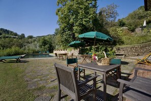 Outdoor dining - Villa in Torcigliano with 5 bedrooms sleeps 10 (Torcigliano)