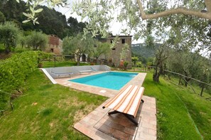 Pool - Country House / Farm House in Pescaglia with 3 bedrooms sleeps 6 (Pescaglia)