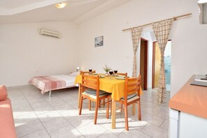1 Schlafzimmer, kostenloses WLAN, Bettwäsche