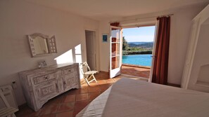 5 chambres, accès au Wi-Fi (inclus)