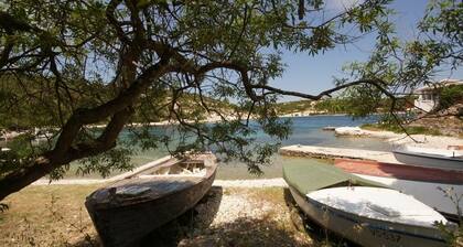 Holiday Home in Vis with Terrace, Air condition, Dishwasher (139-2)